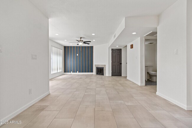 Foto del edificio - 2500 Hayden Rd