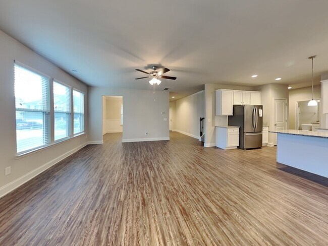 Building Photo - Lovely Home located in Covington!