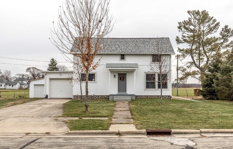 Primary Photo - 212 S Pierce St