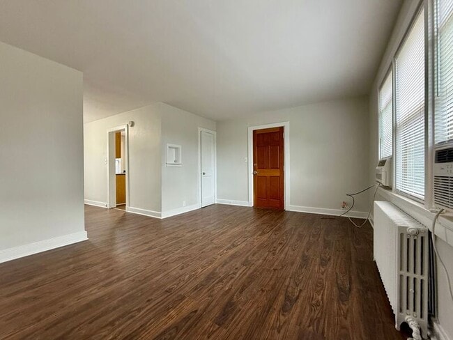 Foto del edificio - 1400 Kenmore Ave