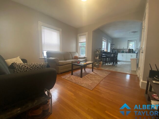 Building Photo - 30 Touro Ave