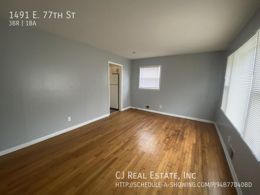 Primary Photo - 1491 E 77th St