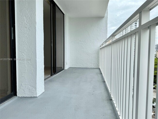 Foto del edificio - 210 174th St