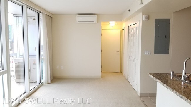 Building Photo - 909 Kapiolani Blvd