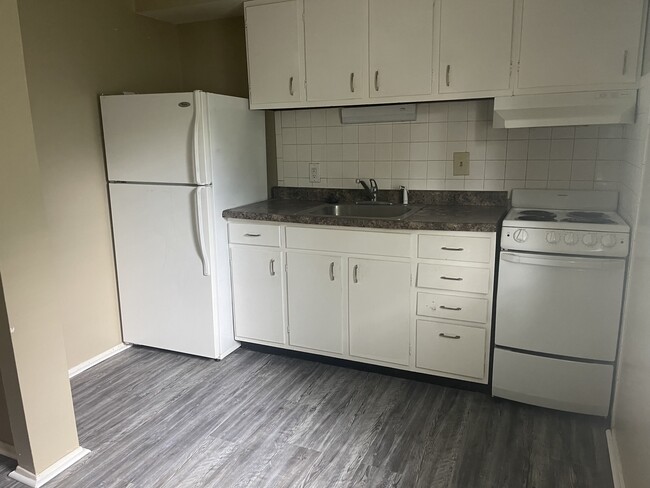 Kitchen - 440 San Juan Dr