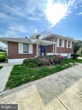Building Photo - 3512 Mayfair Rd