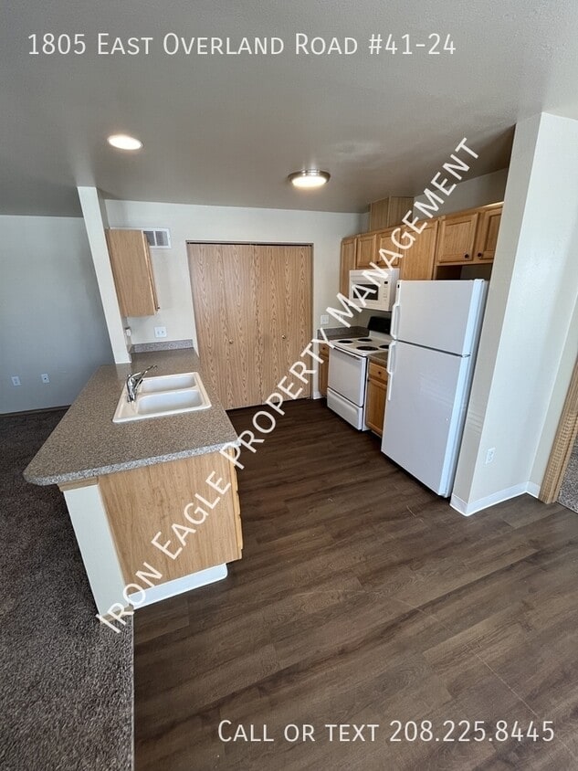 Foto principal - 1805 E Overland Rd