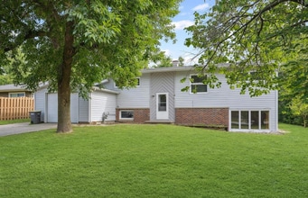 Building Photo - 1912 Indian Trail Dr