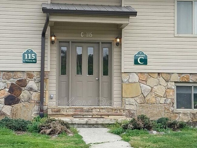 Foto del edificio - 115 S Victoria Rd