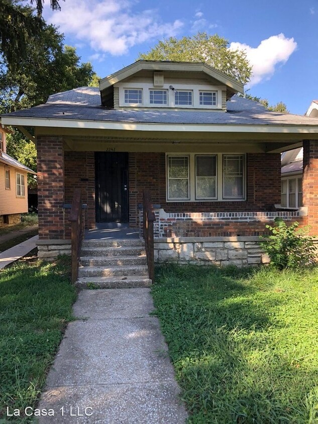 Primary Photo - 3 br, 1 bath House - 2242 E 69th St