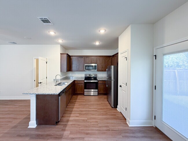 Foto del edificio - 2503 Lynwood Bnd