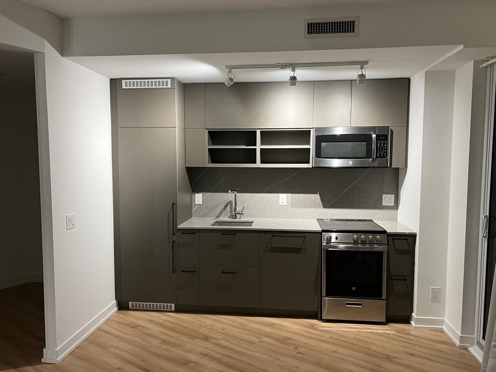 Photo principale - 135 E Liberty St