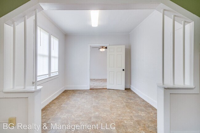 Building Photo - 2 br, 1 bath House - 505 E Main Street