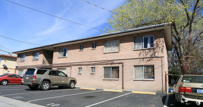 Building Photo - 1225 Plumas St