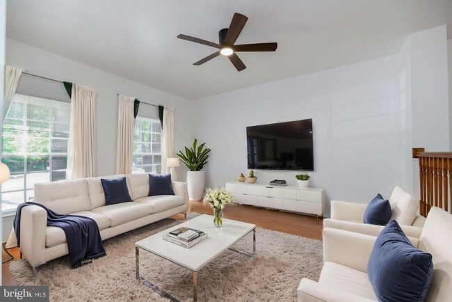 Building Photo - 8207 Cedar Landing Ct