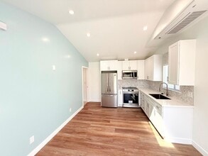 Building Photo - 10837 Fellows Ave