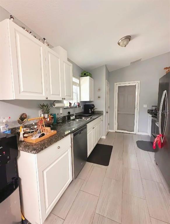 Foto del edificio - 19173 St Benedict Dr