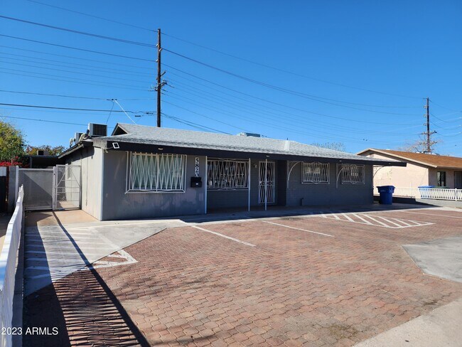 Building Photo - 5820 N 35th Ave