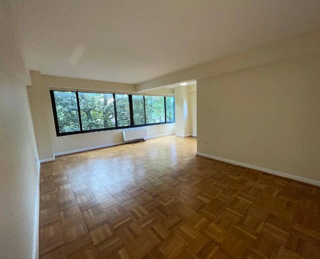 Foto del edificio - 3601 Wisconsin Ave NW