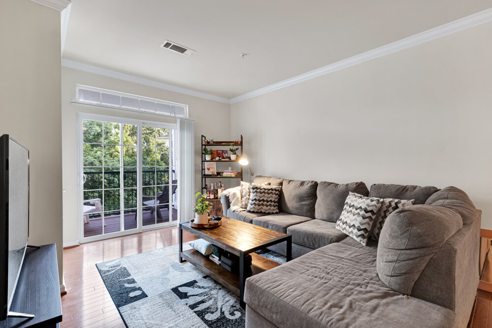 Foto principal - 2301 25th St S