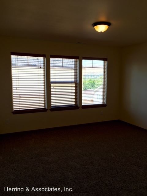 Building Photo - 1510 Historic Ln