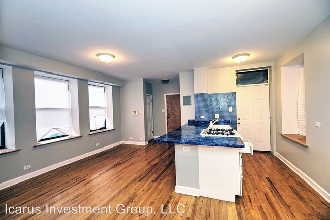 Foto del edificio - 2407 E 72nd St