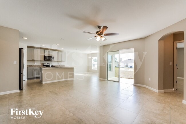 Building Photo - 614 Lindbergh Wy