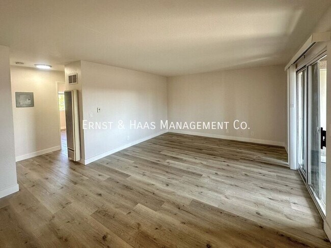 Foto del edificio - 1080 St Louis Ave