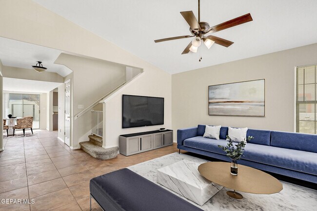 Building Photo - 14140 Tierra Delfin Dr