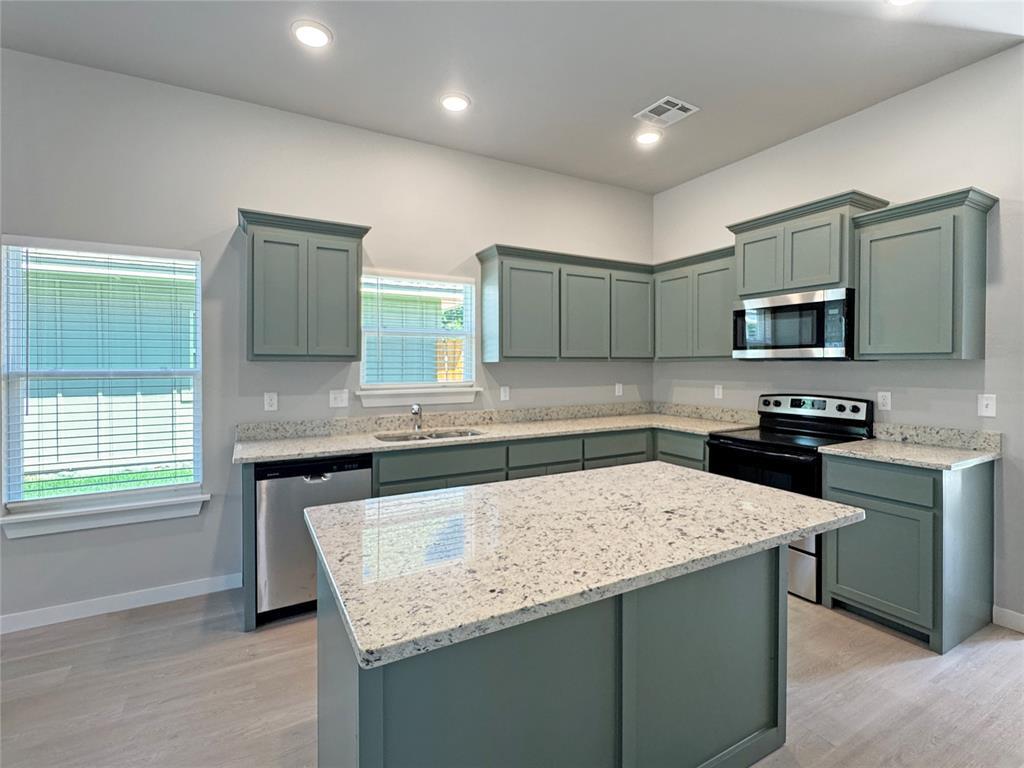 Foto principal - 1101 N Tucker Ave