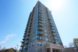 Building Photo - 90 Landry St
