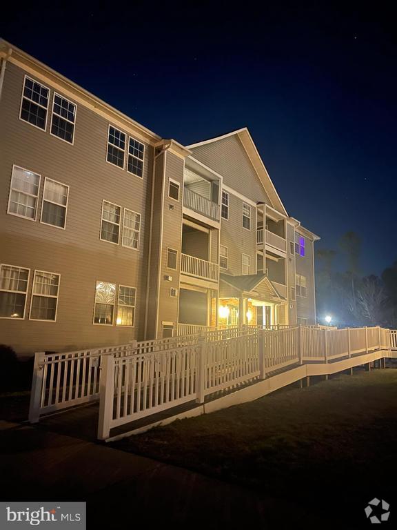 Building Photo - 45512 Westmeath Way