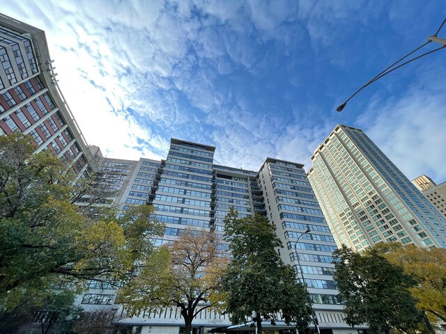Foto del edificio - 3430 N Lake Shore Dr