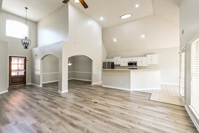 Foto del edificio - 841 Cedar Trace Cir