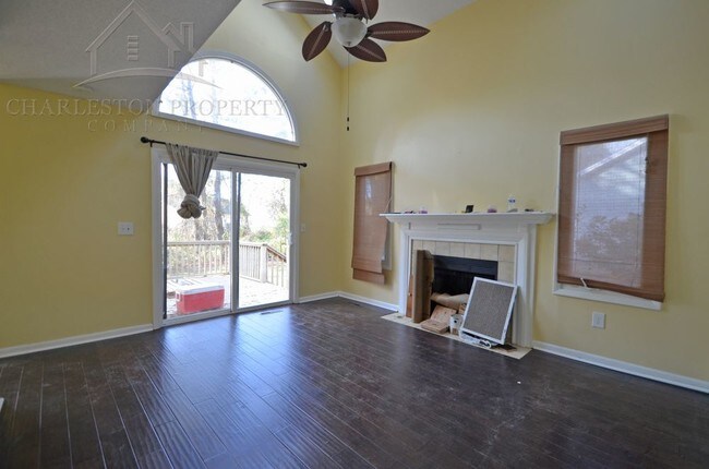 Foto del edificio - 1094 Blue Marlin Drive- James Island