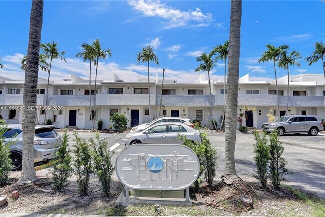 Foto del edificio - 3807 NE 166th St