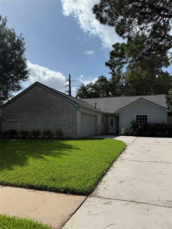 Primary Photo - 16803 Bouldgreen