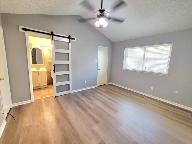 Foto del edificio - 3923 Issacks Way