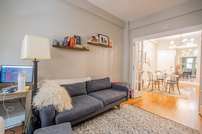Foto del edificio - Lovely 1 BR/1 BA Condo in Dupont Circle!