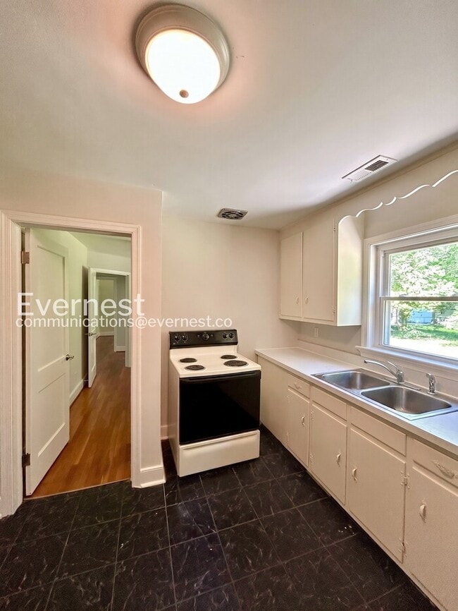 Foto del edificio - 2909 Westgate Dr