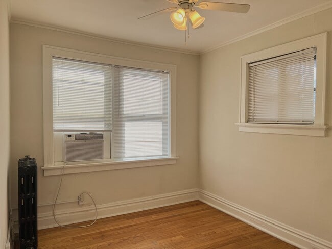 Foto del edificio - Freshly Updated Southampton 1 Bedroom