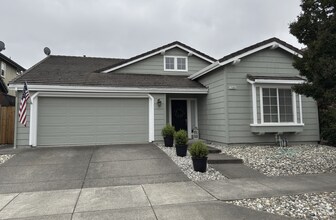Building Photo - 7508-7513 13th Hole Dr