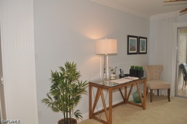 Foto del edificio - 555 Park Shore Dr