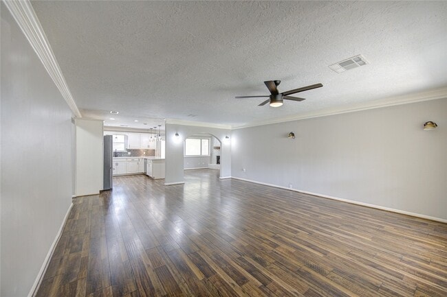 Building Photo - 1719 Bowline Rd