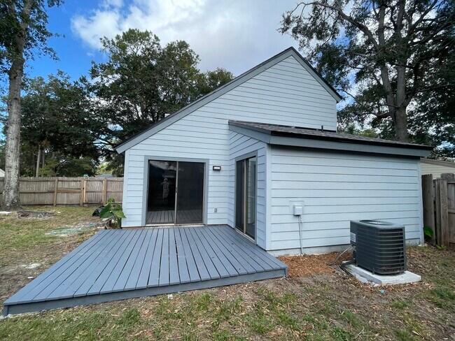 Building Photo - 4926 Mandellynn Ct