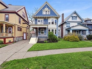Building Photo - 202 Summit Ave