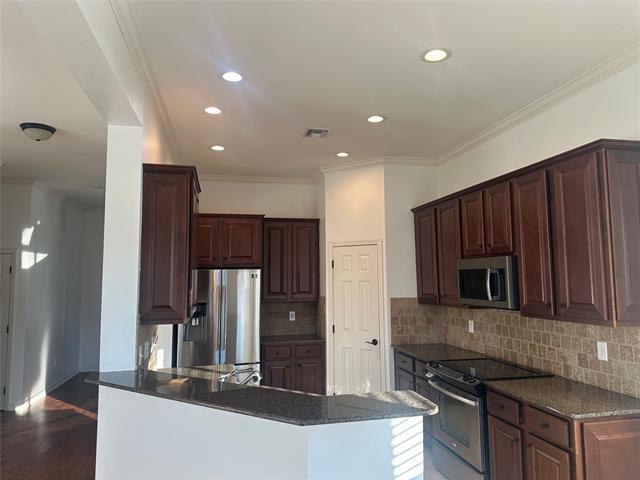 Foto del edificio - 1124 Crystal Creek Dr