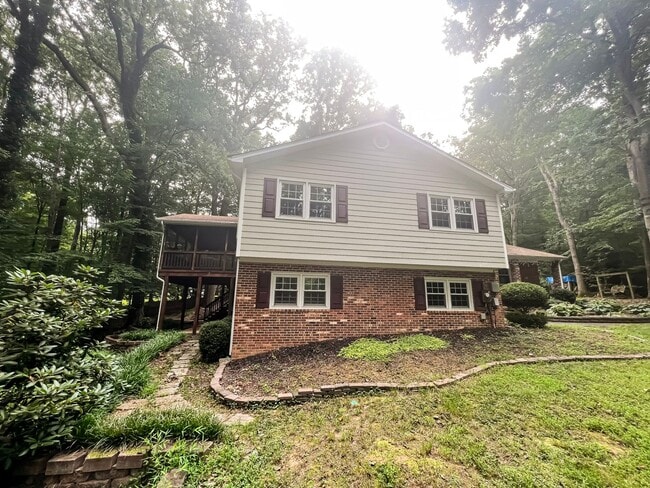 Photo - Remarkable Home With Spacious Deck And Det...