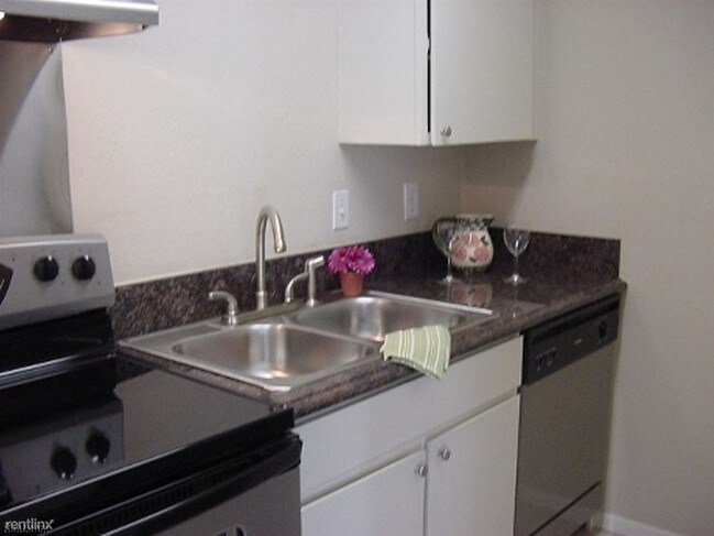 Foto del edificio - 2316 N Garrett Ave