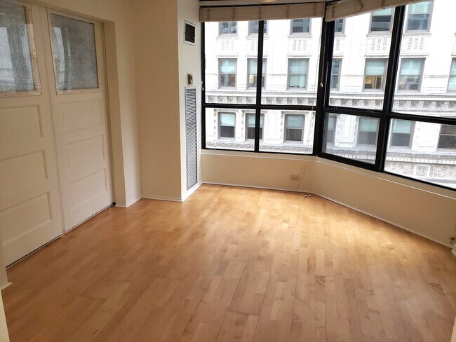 Building Photo - 405 N Wabash Ave